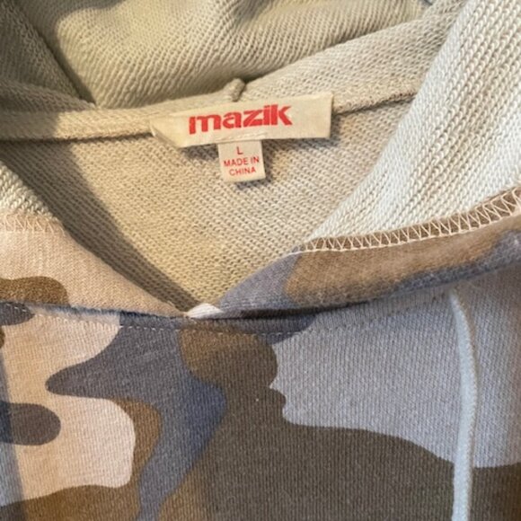 MAZIK Camouflage  Hoodie Sz L-  NWOT - Picture 2 of 8